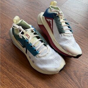 Women’s Nike Zoomx Shoes